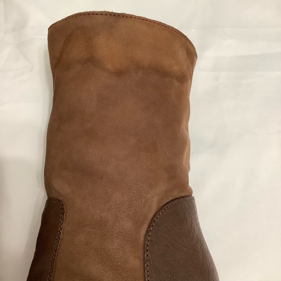 Vintage Romanian heels leather boots 7.5 - Picture 11 of 12